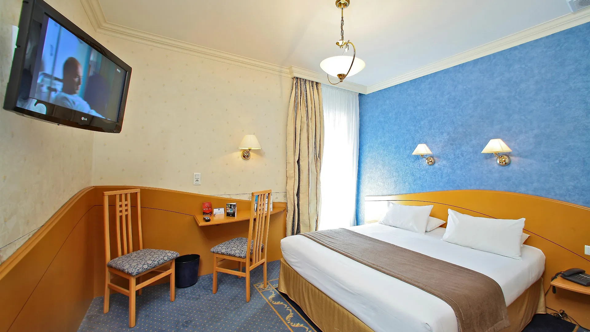 Best Western Beausejour Lourdes 3*,  France