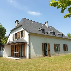 Сasa de vacaciones La Bergerie, Maison Spacieuse Avec Grand Jardin, Vue Sur Les Pyrénées, Lourdes